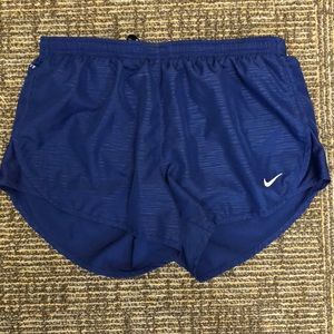 New nike running shorts never worn great condition